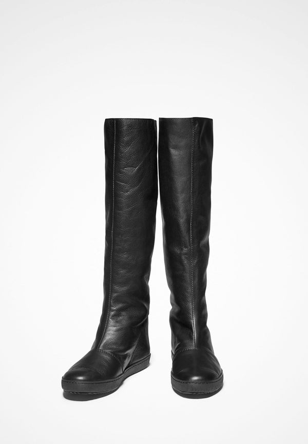 TALL LEATHER BOOTS